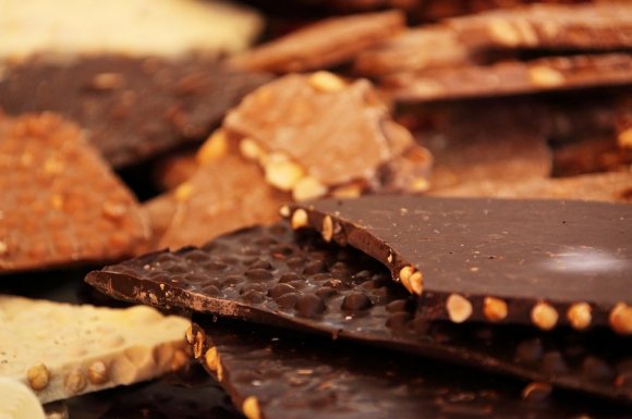 Chocolat aux amandes pralinées pur beurre de cacao - Bandol - L-Amandon-de-Provence