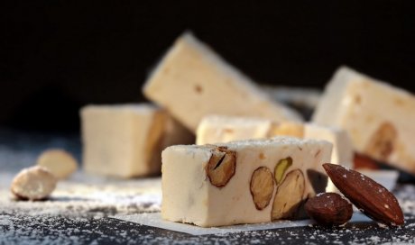 Nougat artisanal au miel et amande - Bandol - L-Amandon-de-Provence